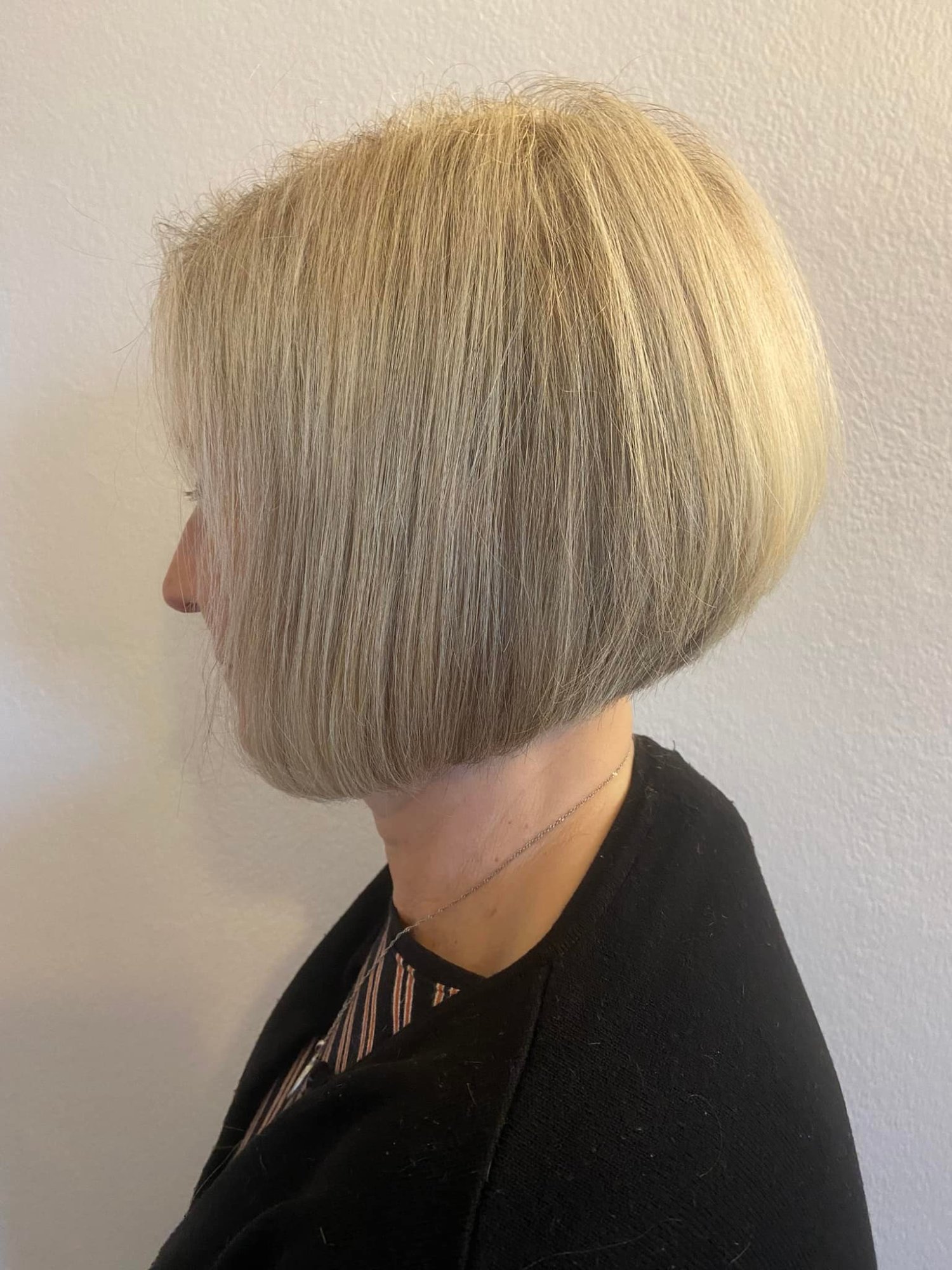 Blonde highlights — mobile hairdresser Tunbridge Wells